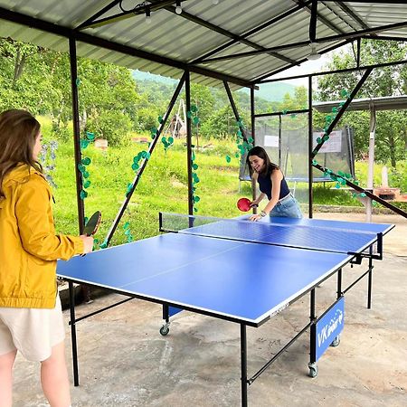 Glamping Wolf Mount Villa Margahovit Buitenkant foto