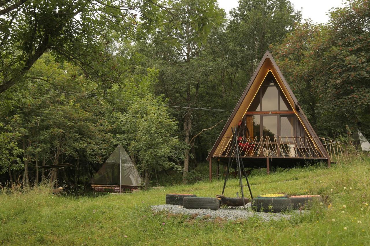 Glamping Wolf Mount Villa Margahovit Buitenkant foto