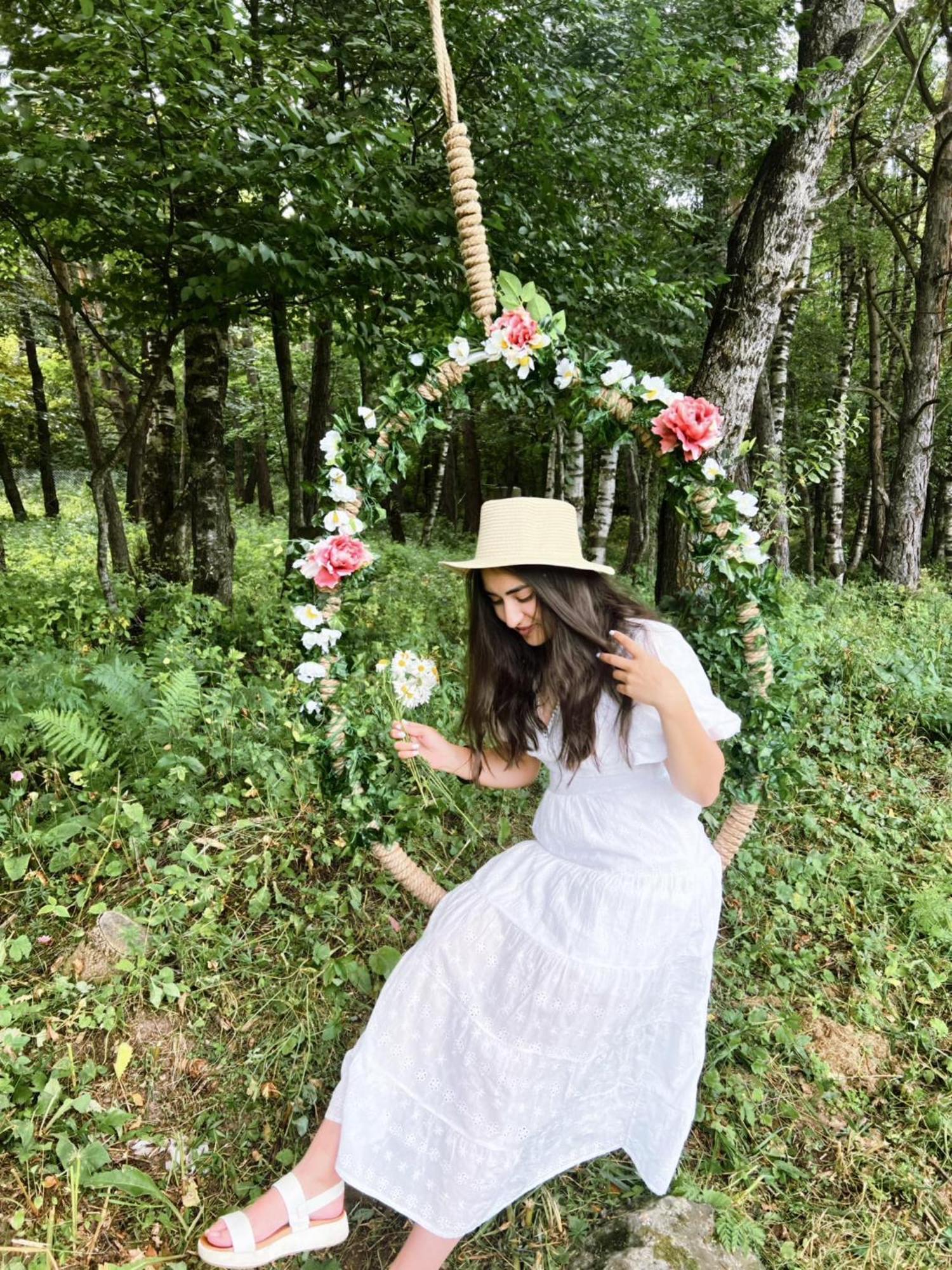 Glamping Wolf Mount Villa Margahovit Buitenkant foto